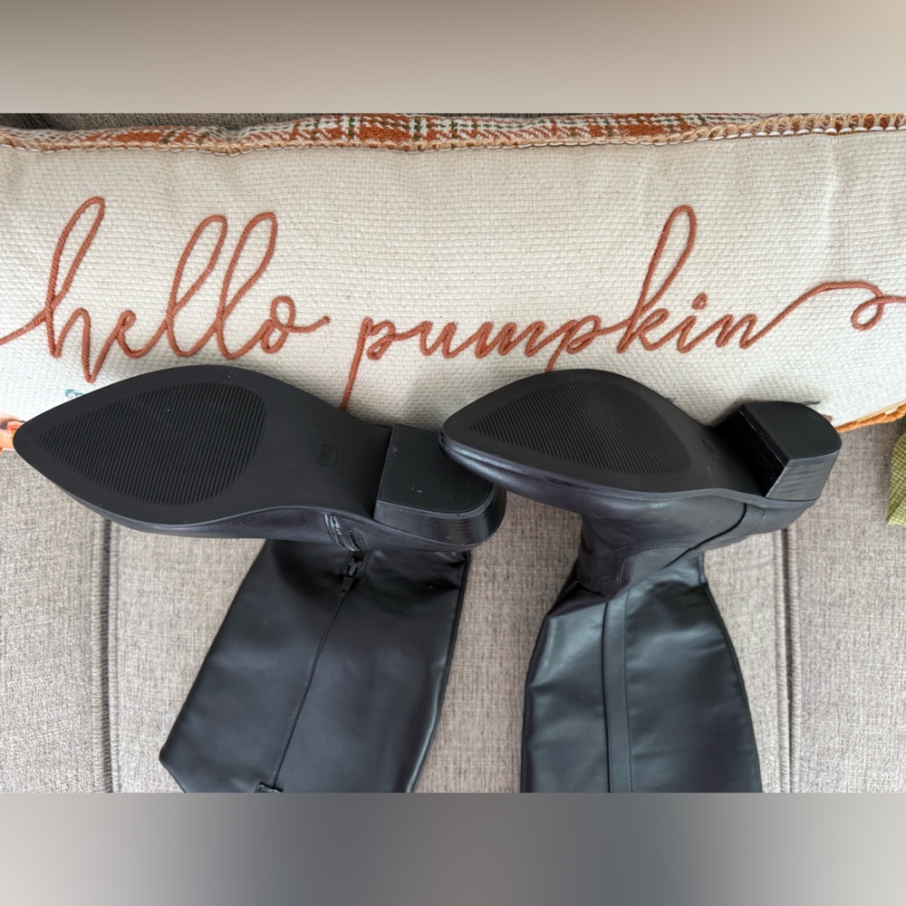 Universal Thread Tall Boots Size 8 Wc Like New - image 2